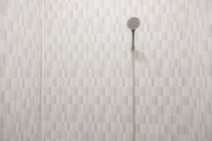 Room 12 of 23