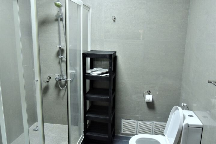 Room 7 of 95