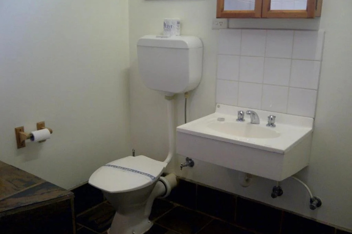 Room 7 of 11