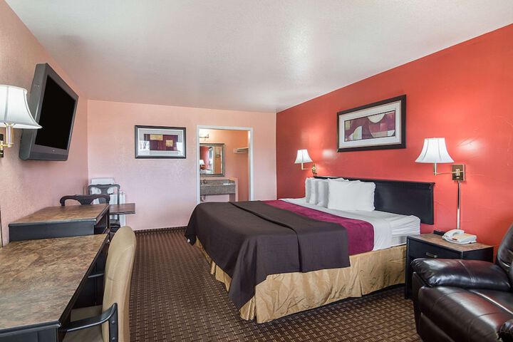 Room 18 of 30