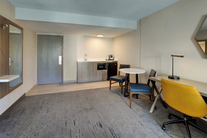 Room 21 of 52