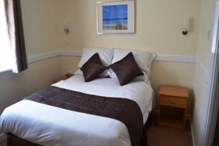 Room 3 of 13