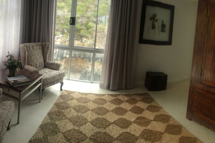 Room 28 of 63
