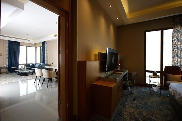 Room 19 of 66