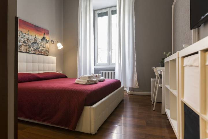 Room 5 of 36