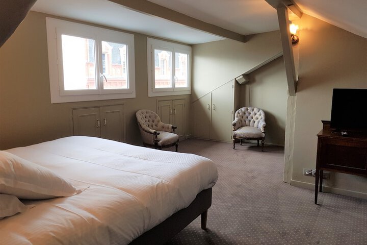 Room 19 of 89