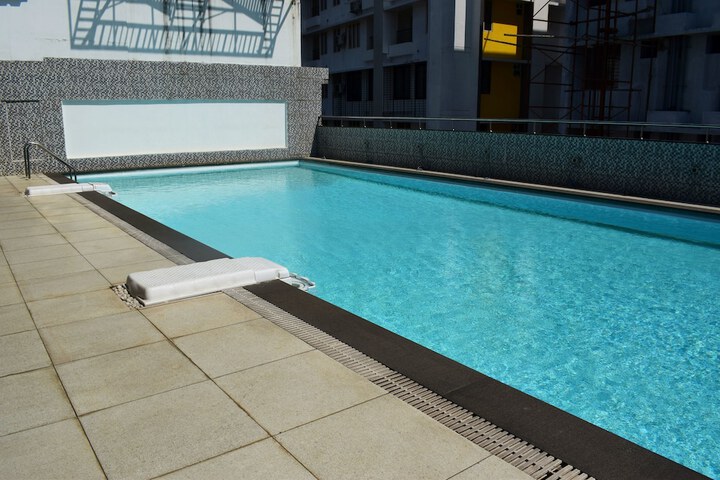 Pool 35 of 49