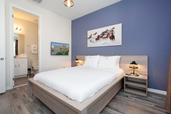 Room 3 of 80