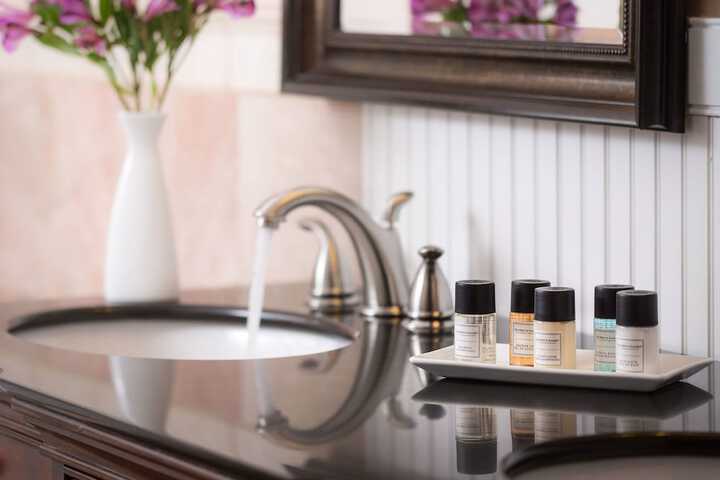 Room amenity