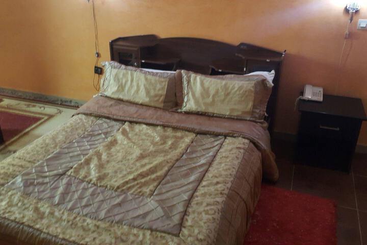 Room 2 of 5