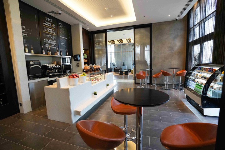 Breakfast/Coffee Service 80 of 131