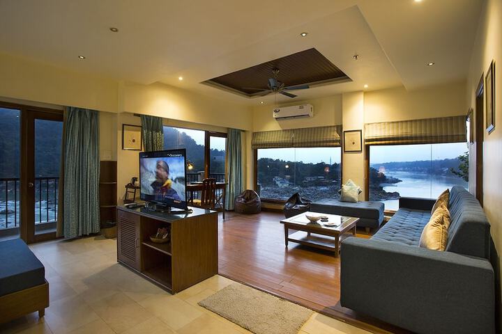Room 15 of 46