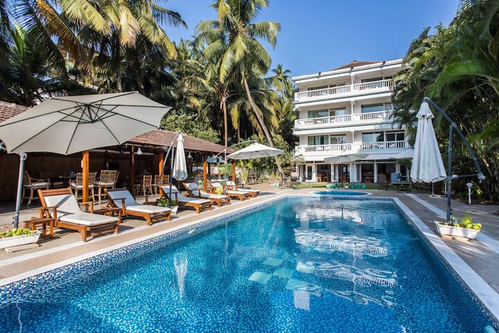 Pools & Facilities