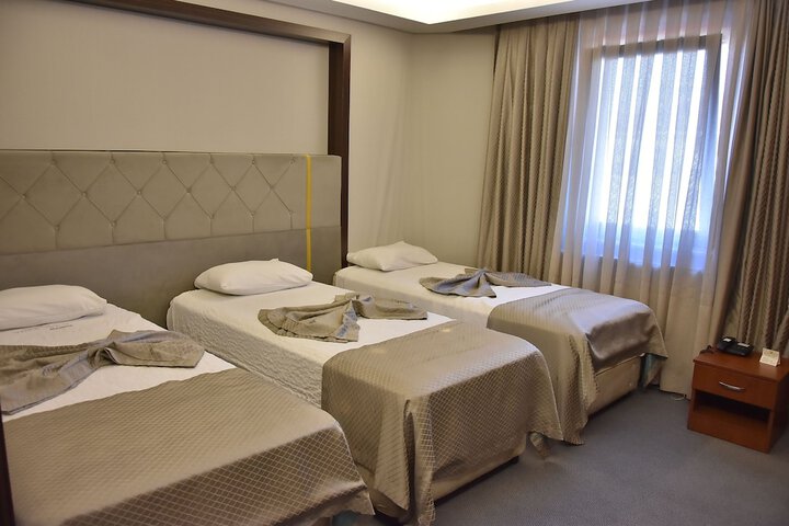 Room 8 of 35