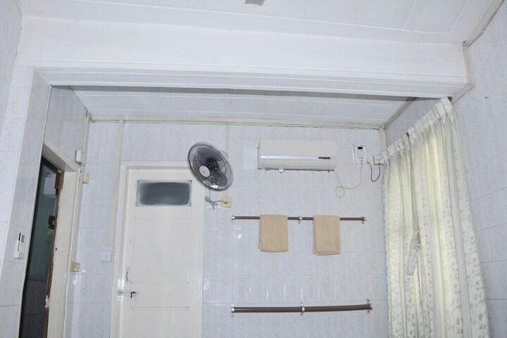 Room 14 of 51
