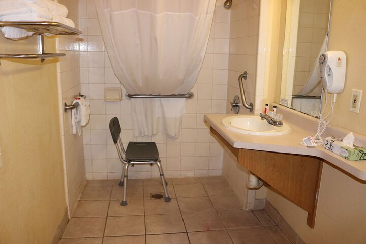 1 King Bed Mobility Accessible (5 of 20)