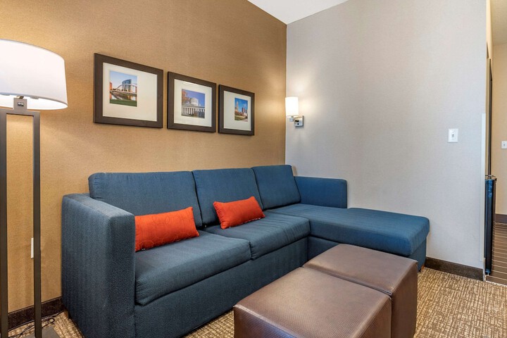 Suite (2 of 12)
