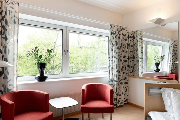 Room 14 of 60