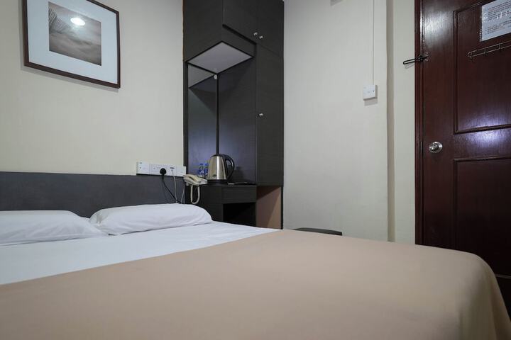 Room 21 of 43