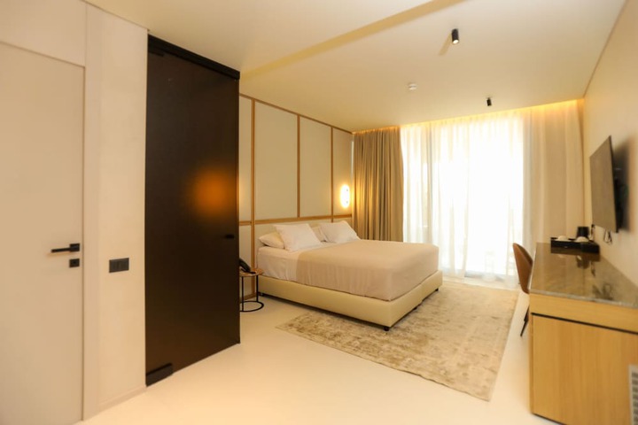Room 21 of 100