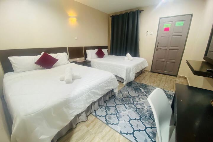 Room 5 of 22