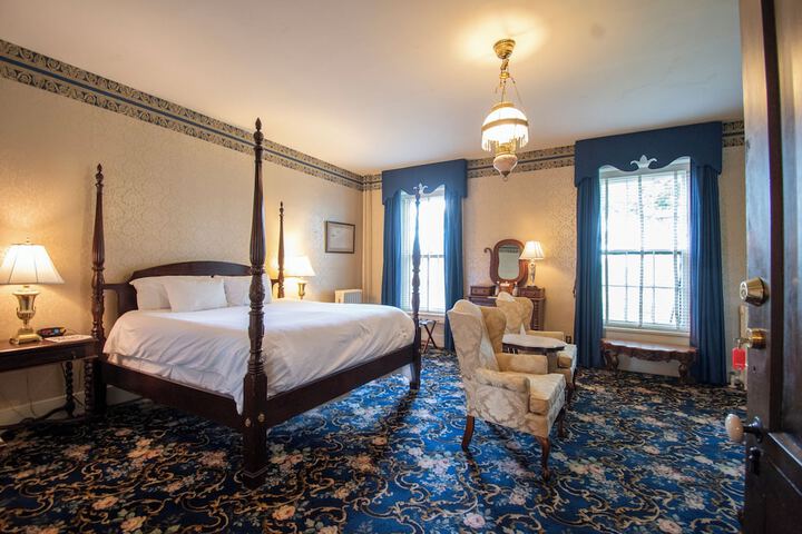 Room 17 of 75