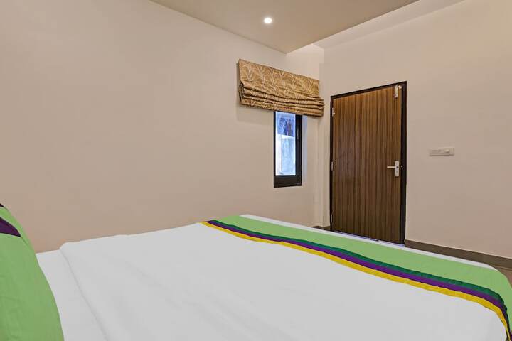 Room 10 of 36