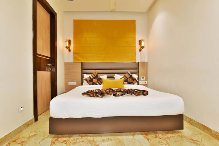 Room 15 of 51