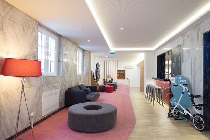 Guest Lobby