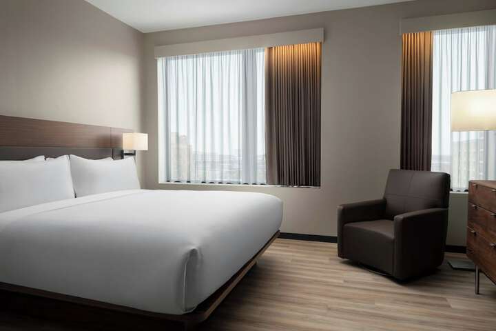 Room 9 of 35