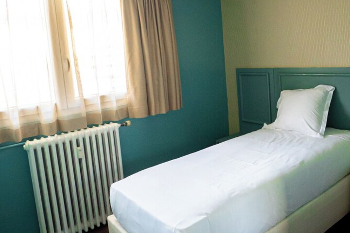 Room 7 of 47