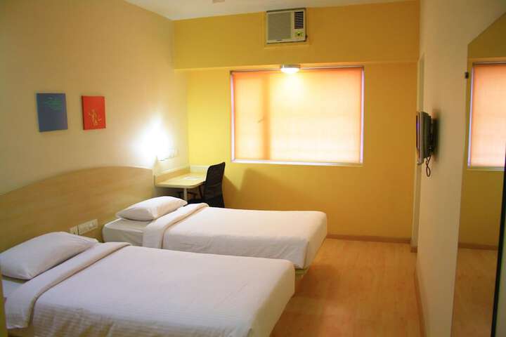 Room 14 of 62