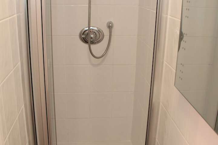 Room 57 of 98