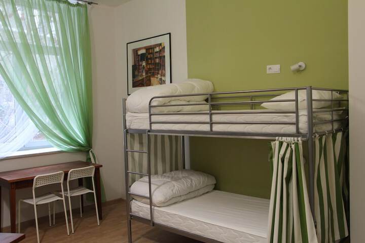 Room 42 of 159