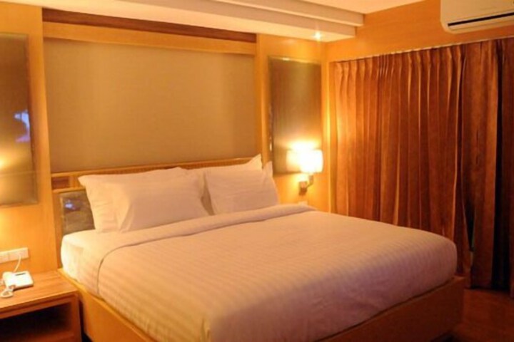 Room 15 of 39