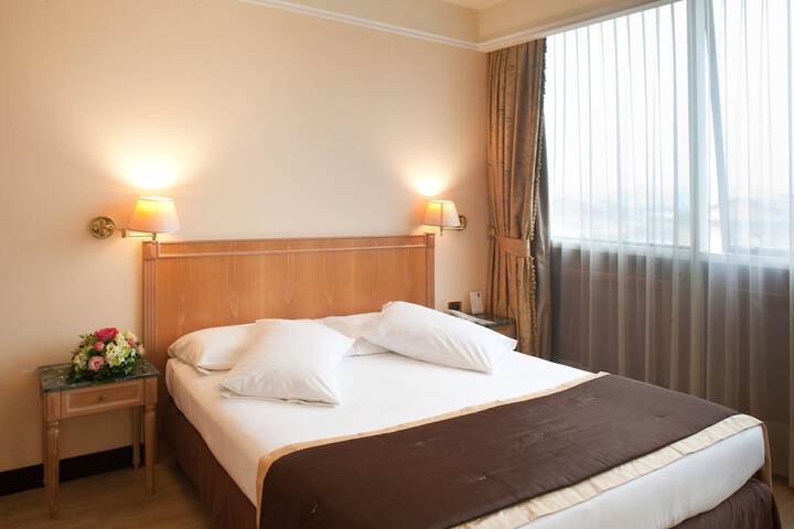 Room 17 of 87