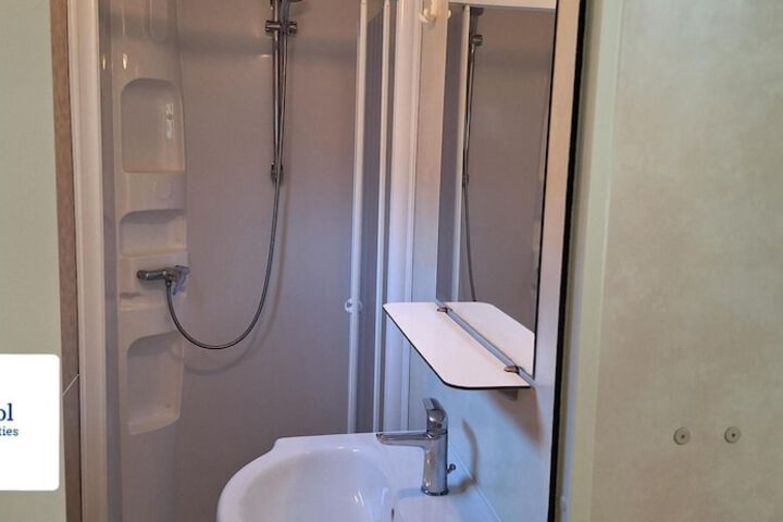 Room 2 of 19