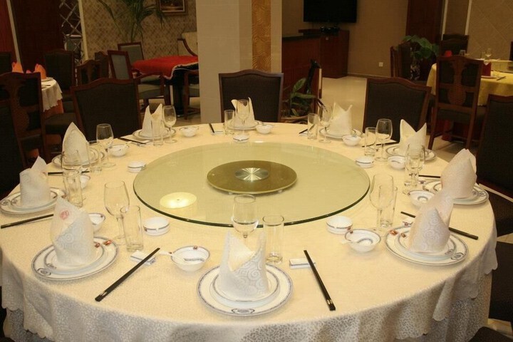Dining 10 of 19