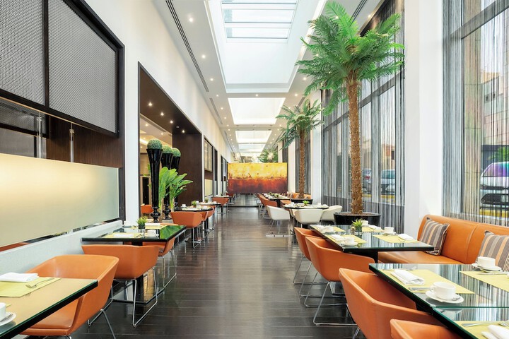 Dining 84 of 114