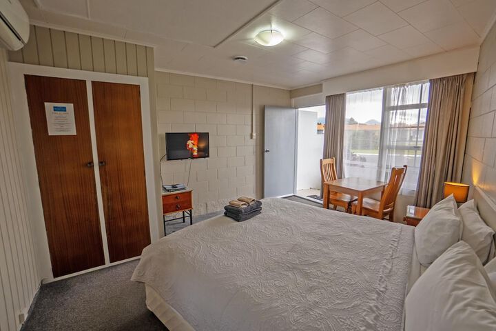 Room 9 of 95