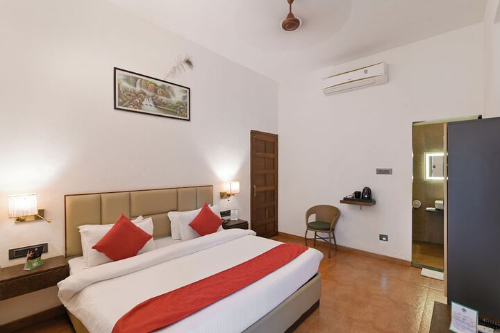 Room 8 of 22
