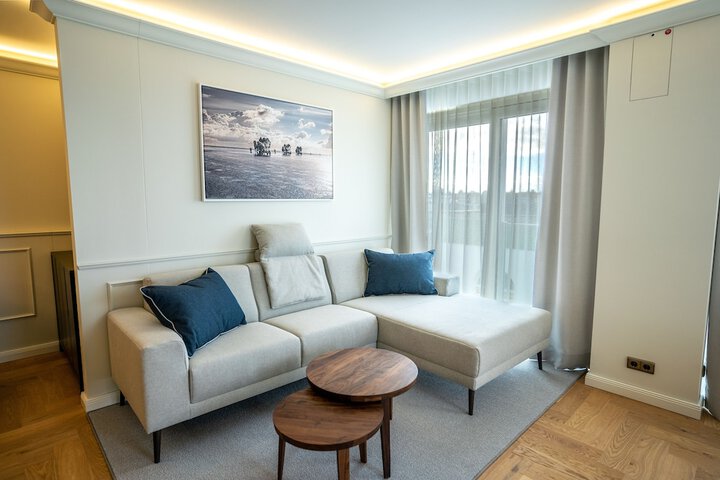 Room 40 of 122