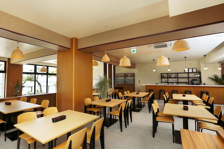 Dining 66 of 130