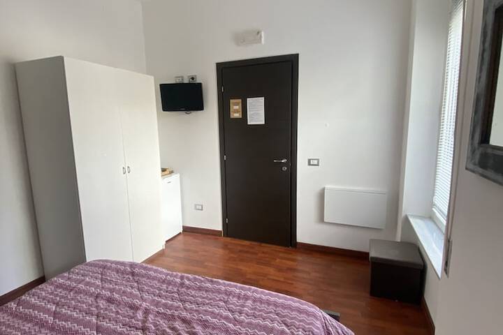 Room 17 of 87
