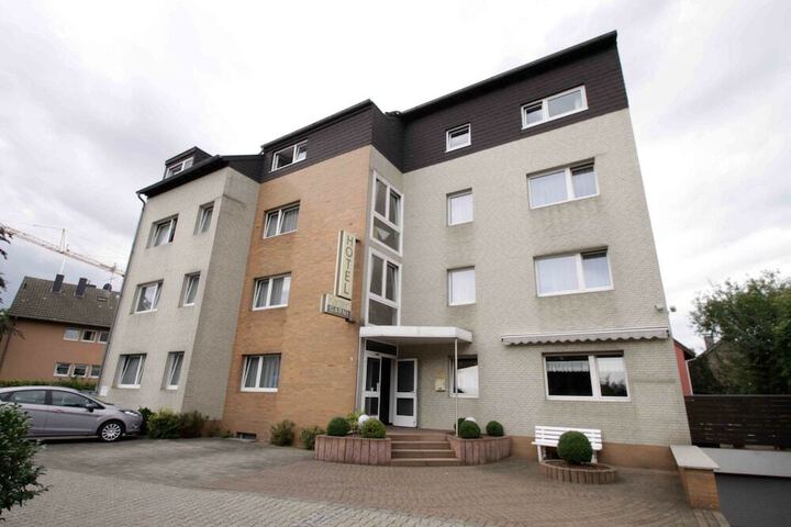 AIRPORT HOTEL KARSTEN