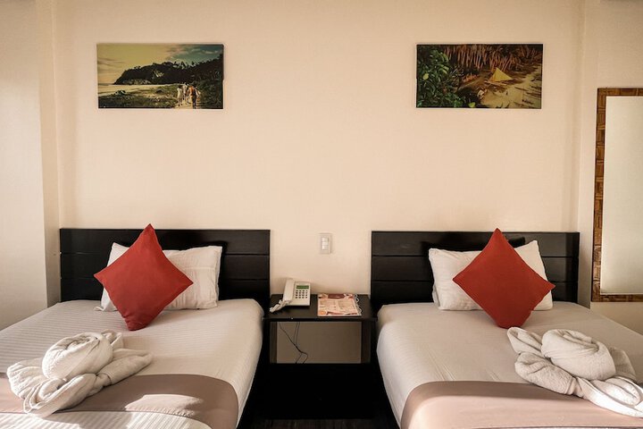 Room 8 of 38