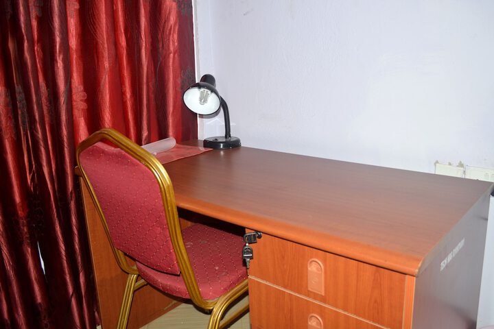 Room 25 of 53