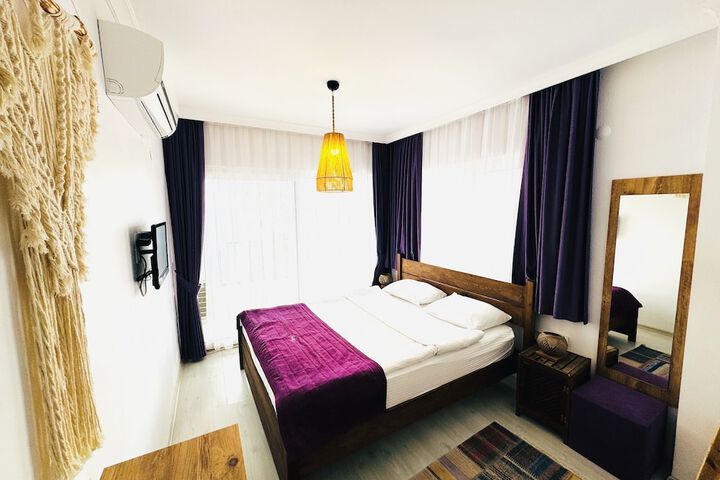 Room 48 of 73