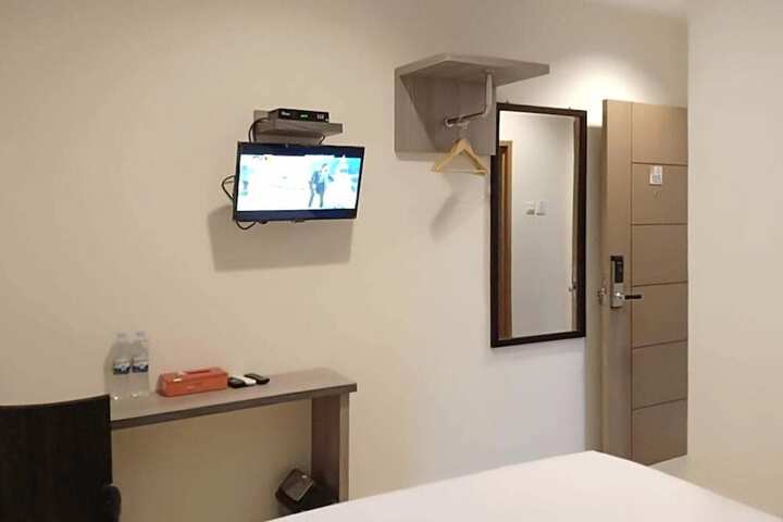 Room 7 of 20