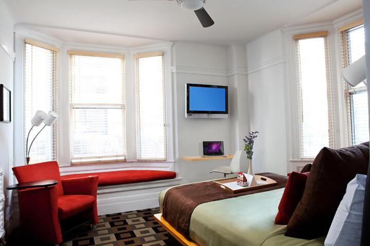 Standard Room, King or Two Doubles (8 of 12)